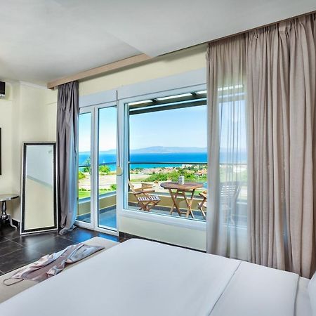 Sunny Villas Resort & Spa Ханиоти Екстериор снимка