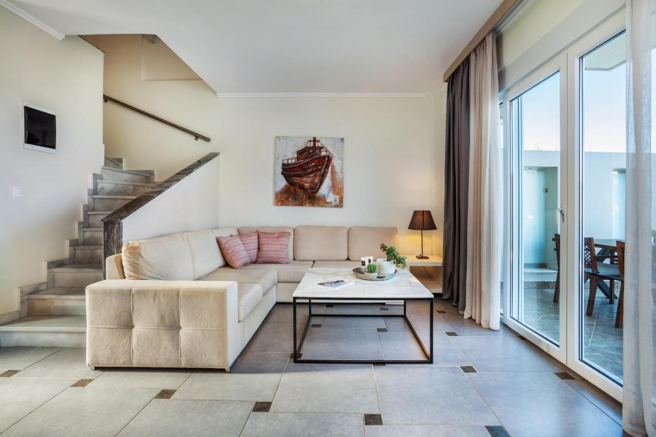 Sunny Villas Resort & Spa Ханиоти Екстериор снимка