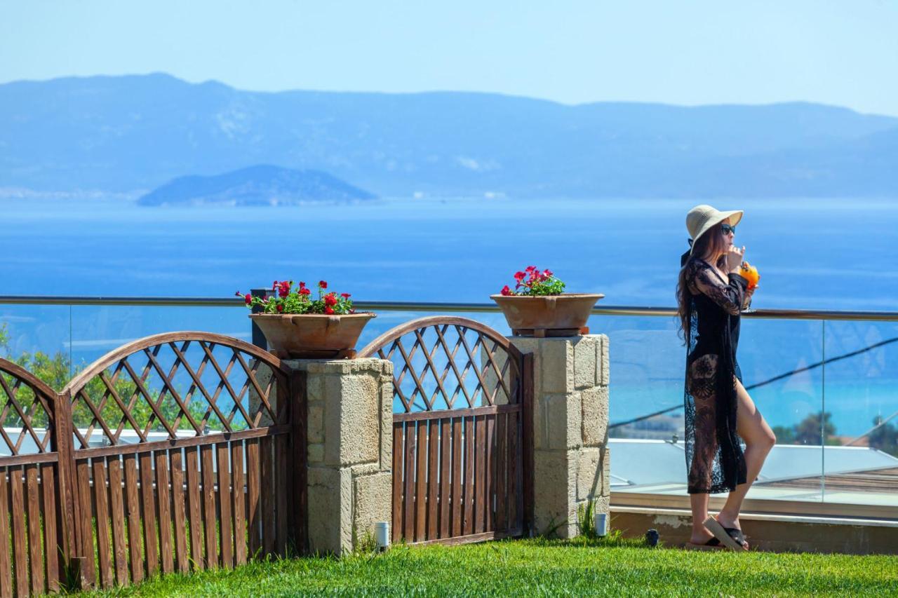 Sunny Villas Resort & Spa Ханиоти Екстериор снимка