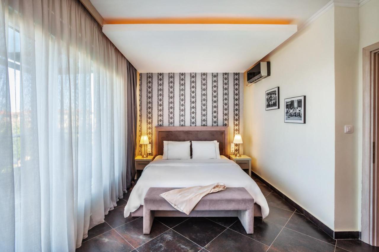 Sunny Villas Resort & Spa Ханиоти Екстериор снимка