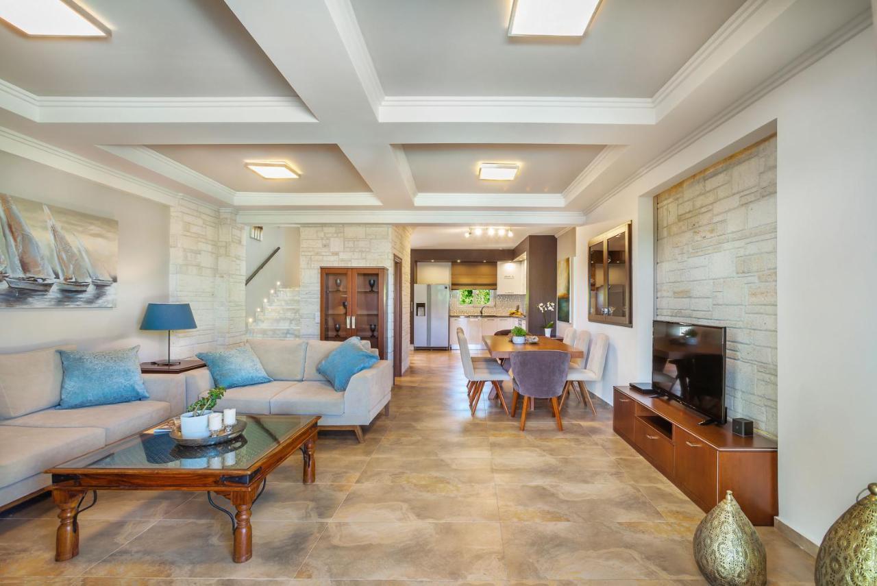 Sunny Villas Resort & Spa Ханиоти Екстериор снимка