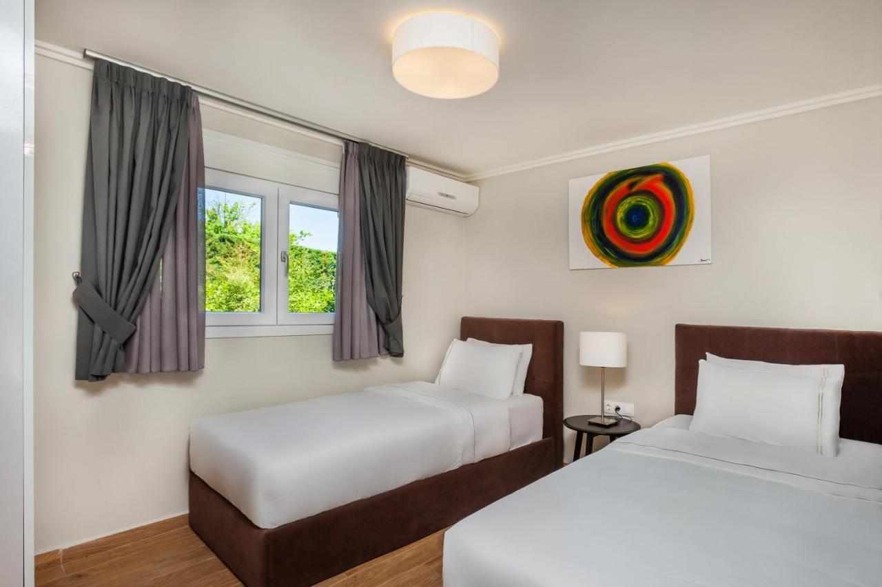 Sunny Villas Resort & Spa Ханиоти Екстериор снимка