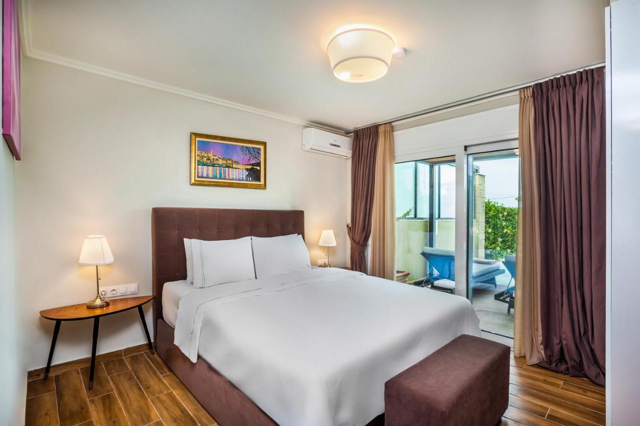 Sunny Villas Resort & Spa Ханиоти Екстериор снимка
