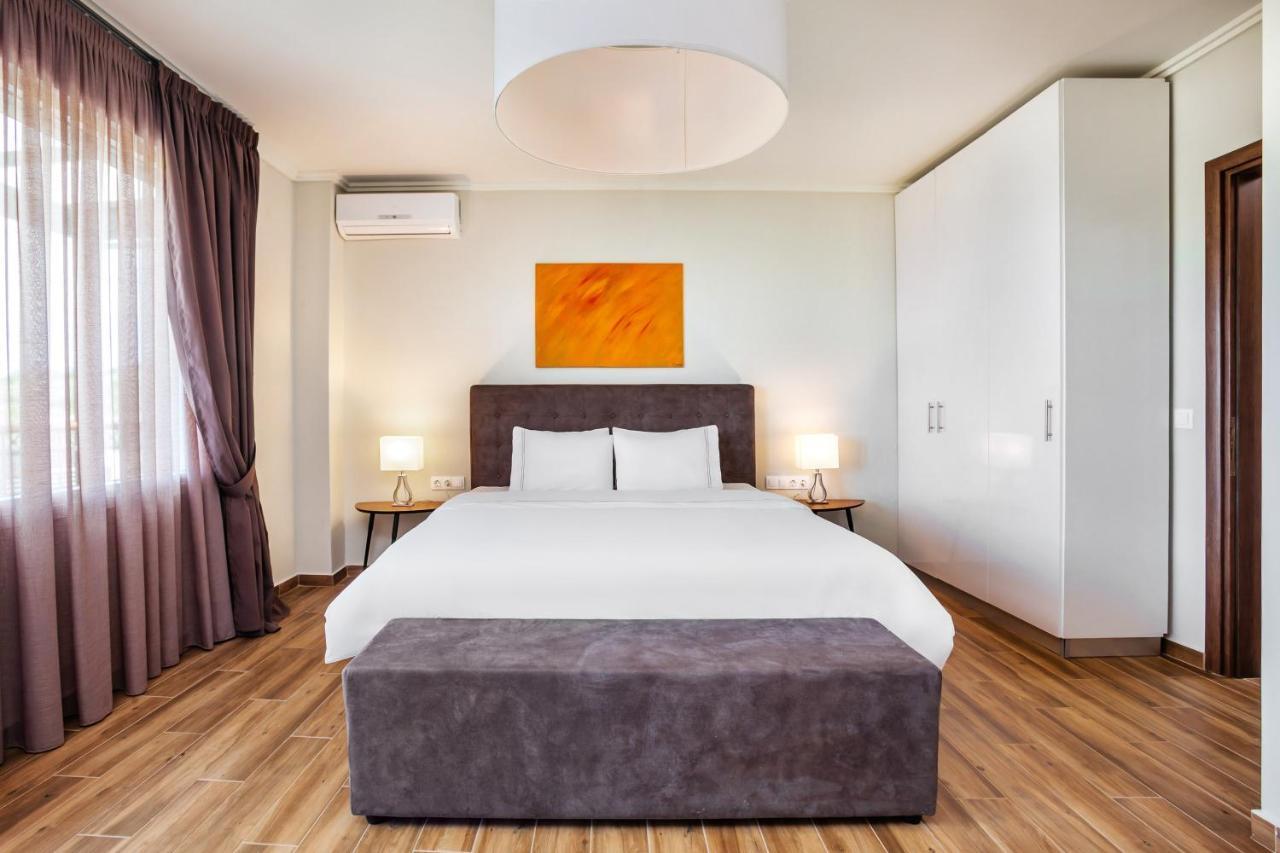 Sunny Villas Resort & Spa Ханиоти Екстериор снимка