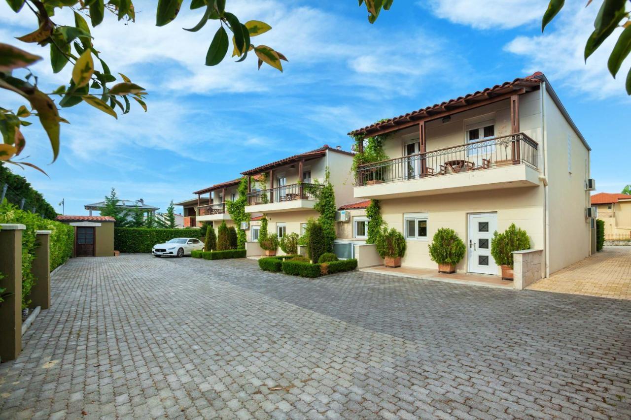 Sunny Villas Resort & Spa Ханиоти Екстериор снимка