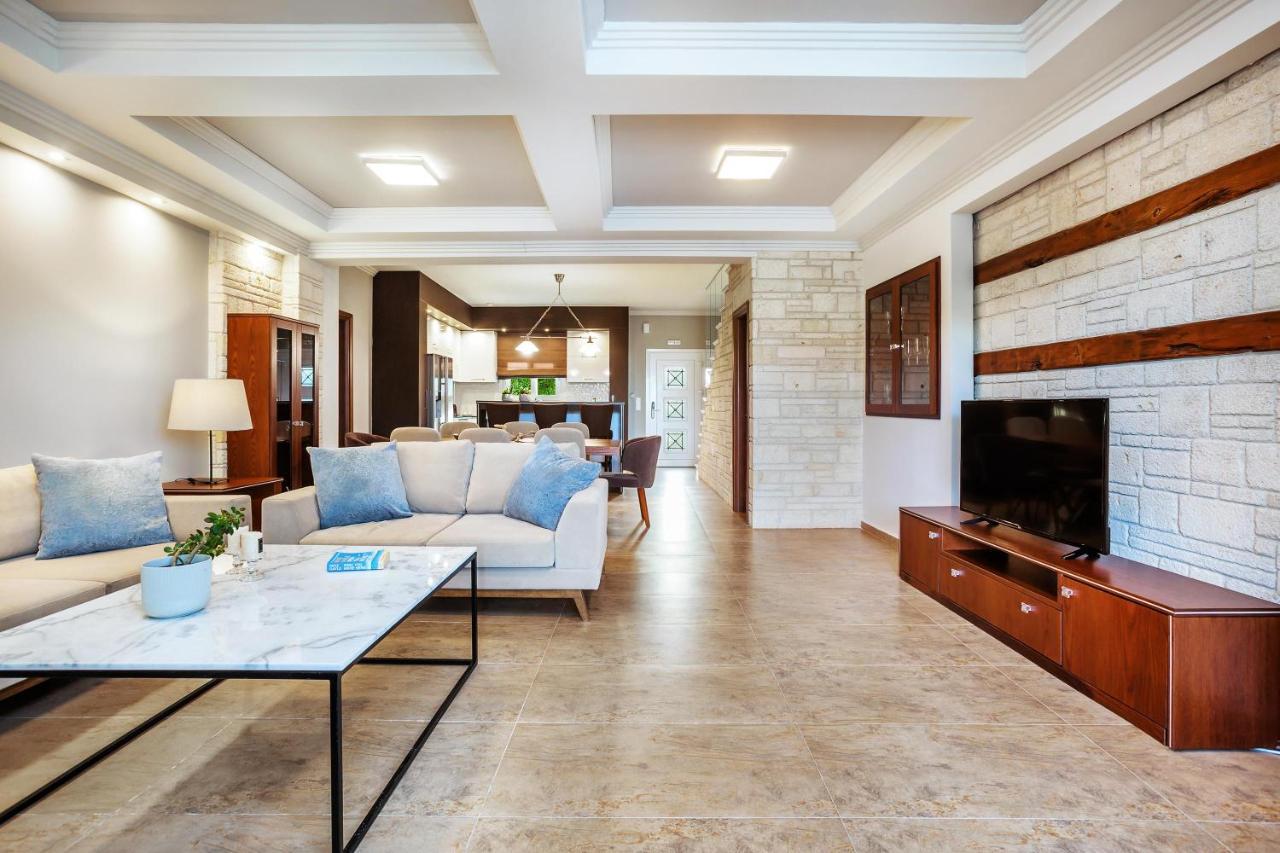 Sunny Villas Resort & Spa Ханиоти Екстериор снимка